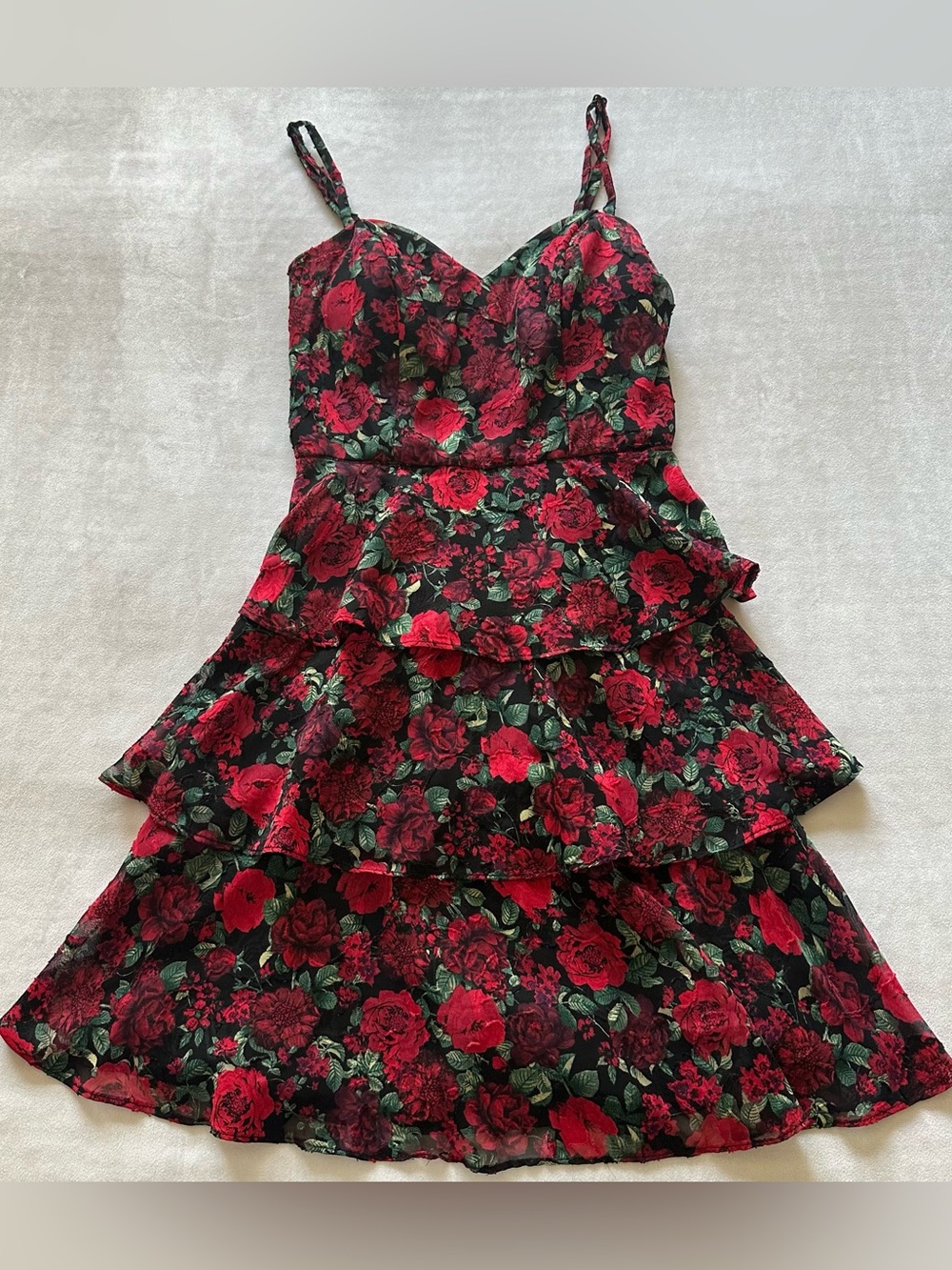 femme gothy black w red roses tiered flouncy dress / size xs